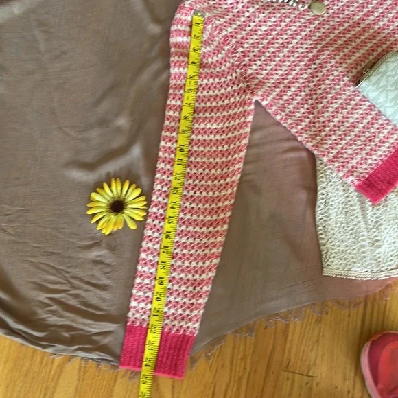 🌺 WAYF; Brand New with Tags! Nordstrom Pink & Cream Striped Weave Sweater Sz. - Picture 8 of 10